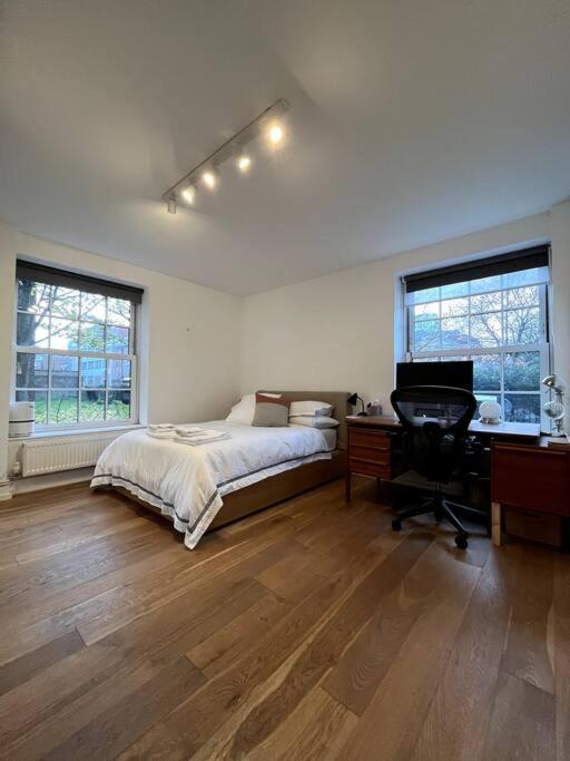 Stylish, Spacious 2 Bed 2 Bath Near Hoxton Square Leilighet London Eksteriør bilde