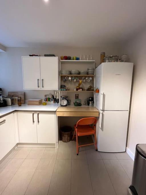 Stylish, Spacious 2 Bed 2 Bath Near Hoxton Square Leilighet London Eksteriør bilde