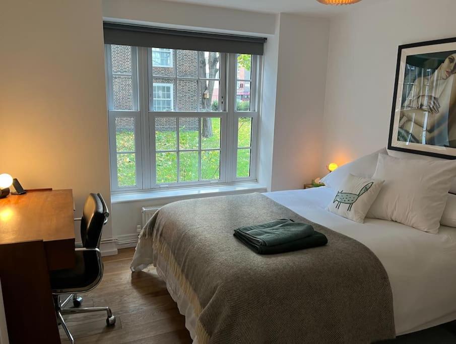 Stylish, Spacious 2 Bed 2 Bath Near Hoxton Square Leilighet London Eksteriør bilde